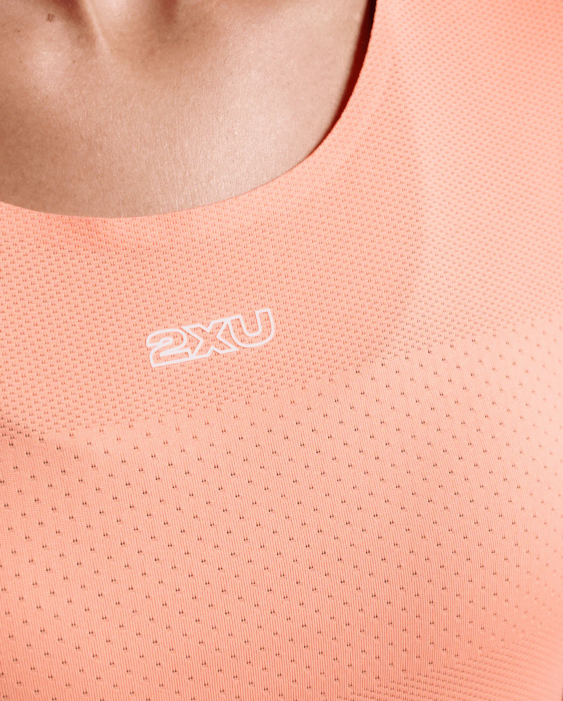 2XU Women Light Speed Tech Tee - Digital Peach / White Reflective - Image 5